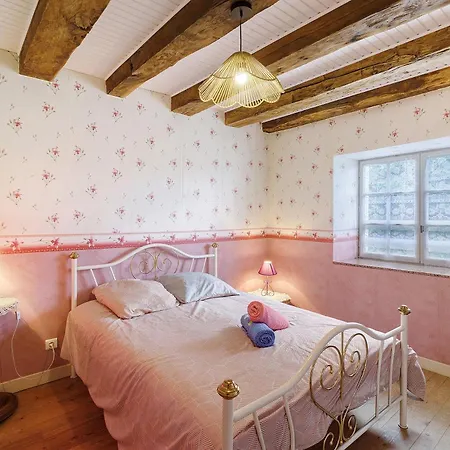 De Campagne Tatil Evi Mialet (Dordogne)